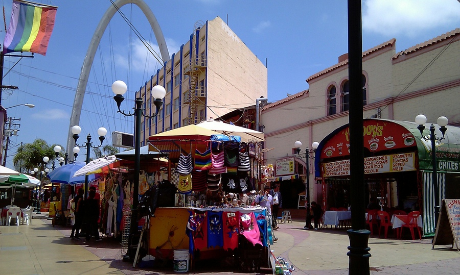 Plaza Santa Cecilia, Tijuana